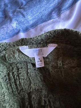 Time and Tru Olive Green Textured Knit Crewneck Sweater